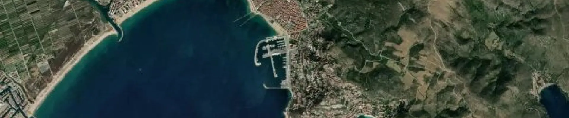 Satellite view of Roses