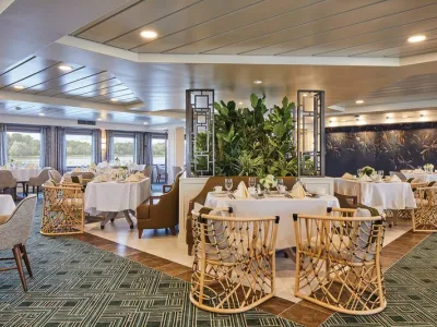 American Melody - Dining