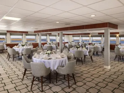 American Spirit - Dining