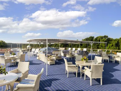 ALC__American_Harmony__Sun_Deck