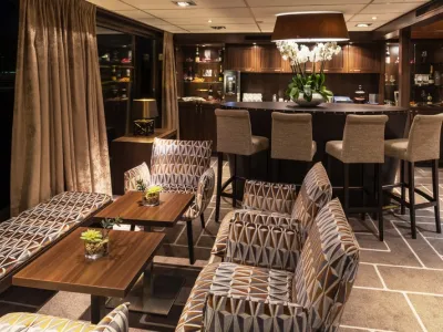 MS Amadeus Diamond - Entertainment