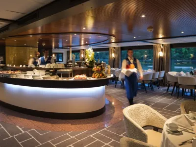 MS Amadeus Diamond - Dining