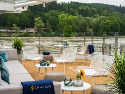 MS Amadeus Star - Entertainment