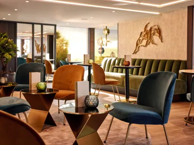 AMADEUS_Riva_Cafe___Vienna___Lueftner_Cruises_Amadeus_Tom_Yasny