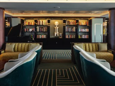 World Voyager - Entertainment