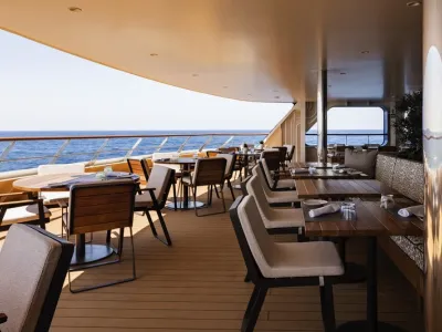 World Navigator - Dining