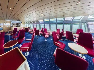 Ocean Nova - Entertainment