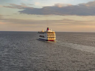 Ambassador_Cruise_Line_Ambition_Exterior_0