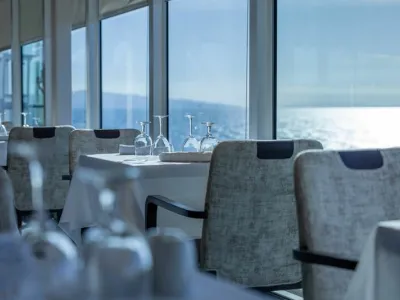 Azamara Onward - Dining