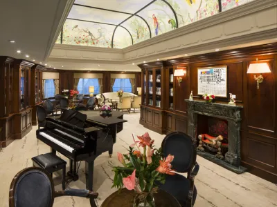 Azamara Journey - Entertainment