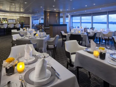 Azamara Onward - Dining