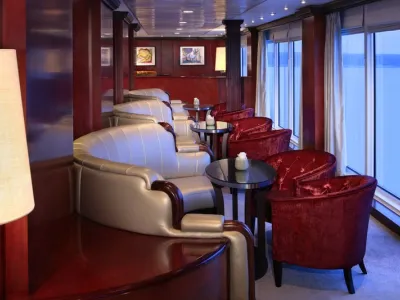 Azamara Onward - Entertainment