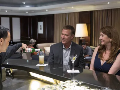 Azamara Quest - Entertainment