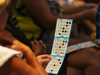 Carnival Pride - Entertainment