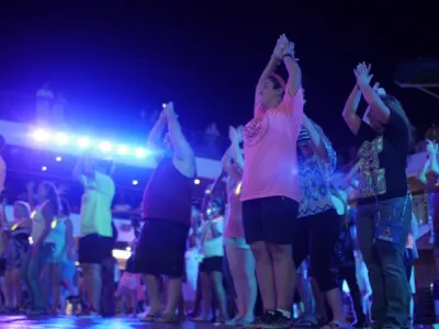 Carnival Glory - Entertainment