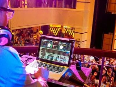 Carnival Dream - Entertainment