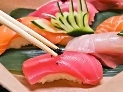 Carnival Luminosa - Dining