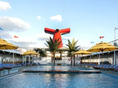 Carnival Luminosa - Entertainment