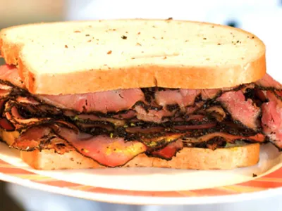 Carnival Luminosa - Dining