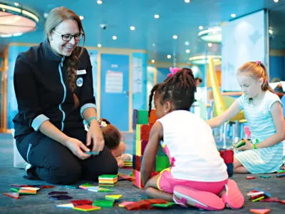 Carnival Glory - Kids & Teens