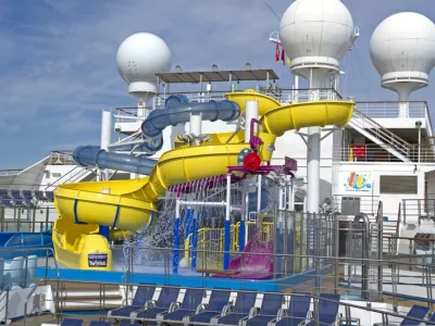 Carnival Glory - Entertainment