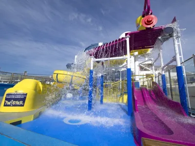 Carnival Glory - Entertainment