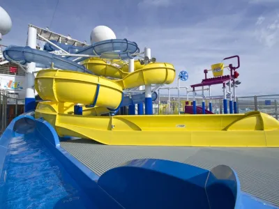 Carnival Glory - Entertainment