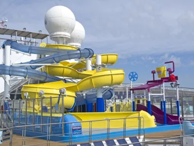 Carnival Glory - Entertainment