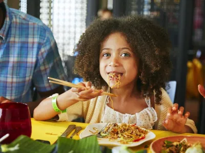 Carnival Horizon - Dining