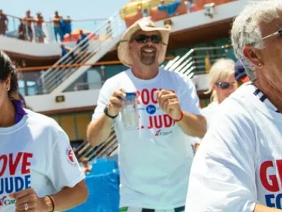 Carnival Glory - Entertainment