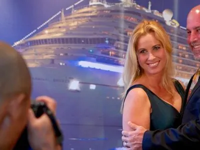 Carnival Breeze - Entertainment