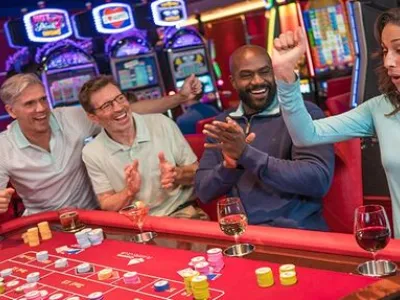 Carnival Luminosa - Entertainment