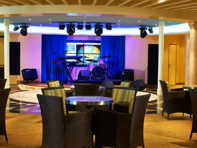 Carnival Dream - Entertainment