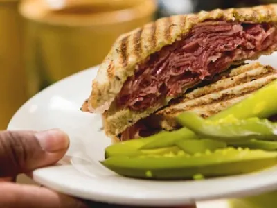 Carnival Miracle - Dining