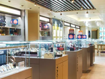 Carnival Luminosa - Entertainment