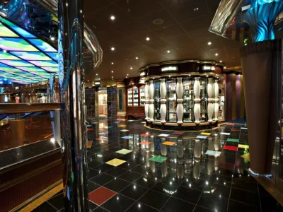 Carnival Glory - Entertainment