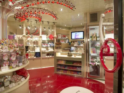 Carnival Luminosa - Entertainment