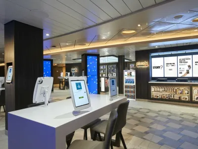 Carnival Mardi Gras - Entertainment