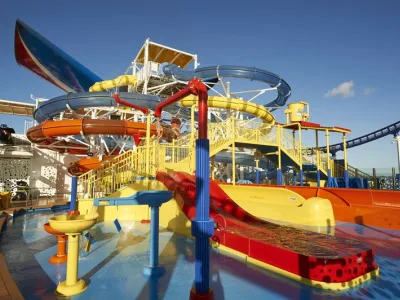 Carnival Mardi Gras - Entertainment