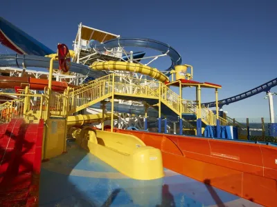 Carnival Mardi Gras - Entertainment