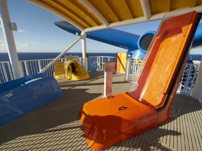 Carnival Mardi Gras - Entertainment