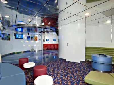 Carnival Miracle - Kids & Teens