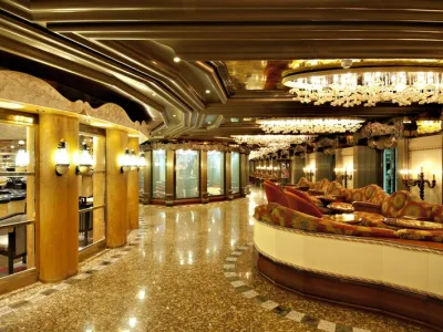 Carnival Pride - Entertainment