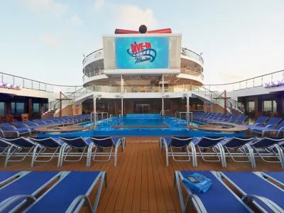 Carnival Sunrise - Entertainment