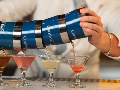 Carnival_Cruise_Line_Alchemy_Bar