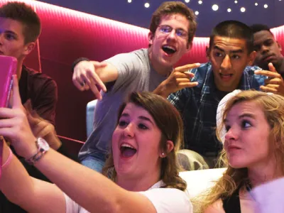 Carnival_Cruise_Line_Club_O2_1