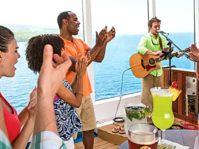 Carnival_Cruise_Line_RedFrog_Rum_Bar