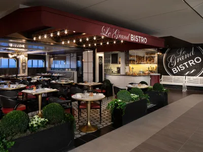 Celebrity Apex - Dining