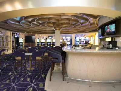 Celebrity Equinox - Entertainment