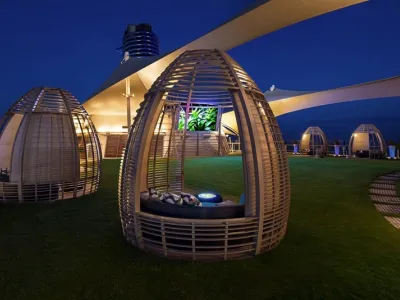 Celebrity Equinox - Entertainment